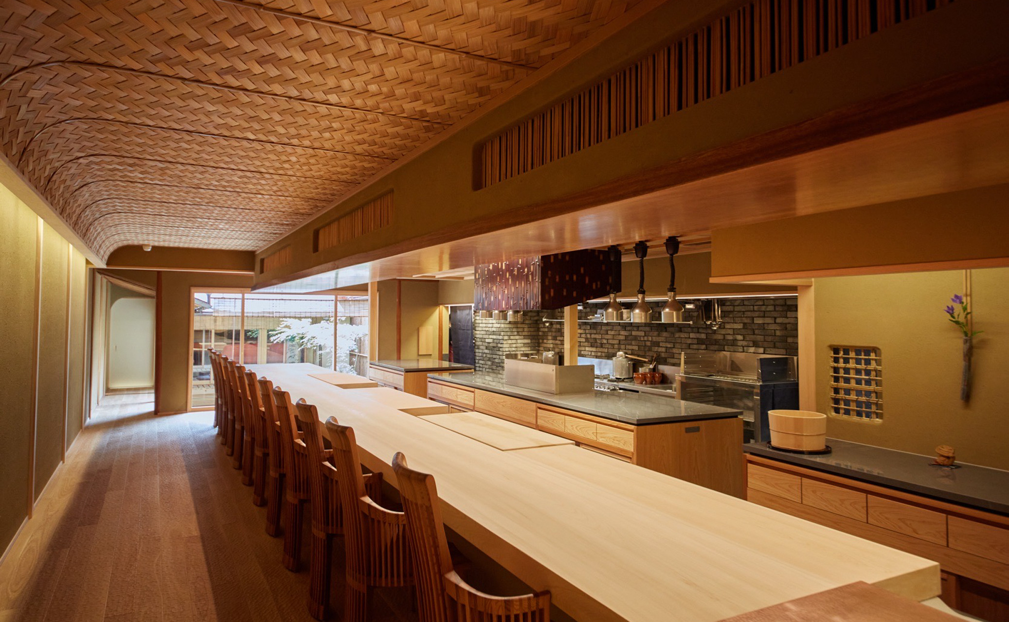 祇園さゝ木様店舗内観1